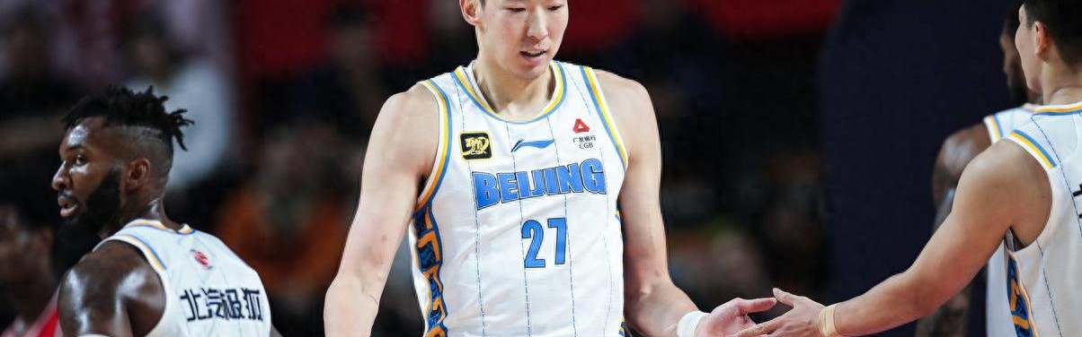 完美体育品牌-杜锋尴尬！两弟子进国家队，2米26中锋不靠他，郭士强照顾老东家